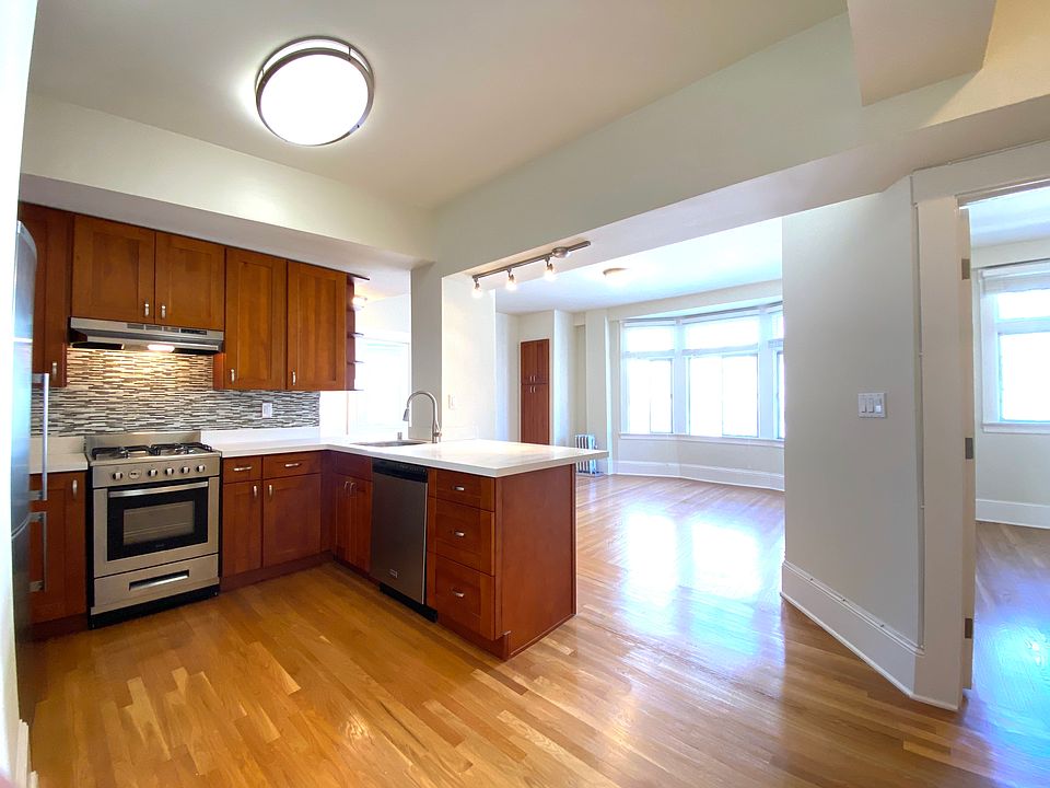 1st image of 887 Bush St APT 407