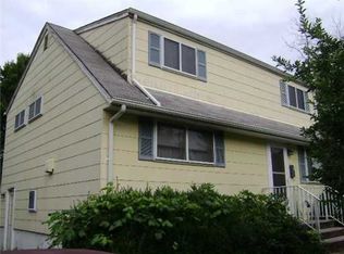 14 Denise Ct, Old Bridge, NJ 08857