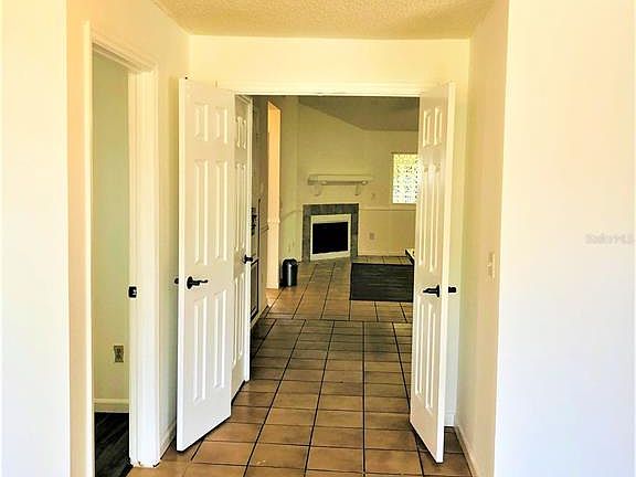 2nd image of 1005 Aviles Ct