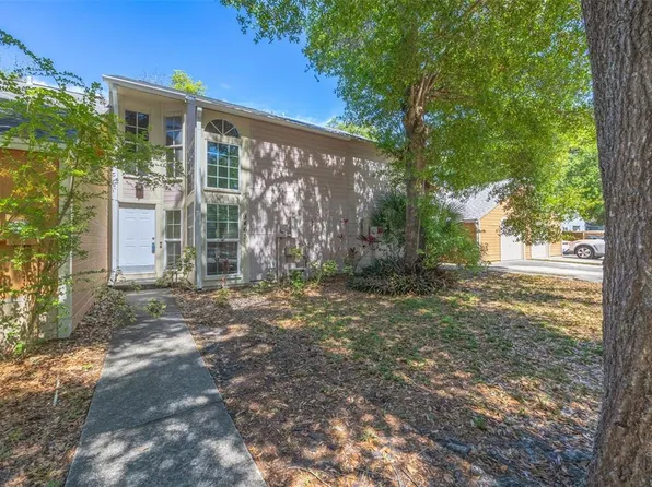 9465 Forest Hills Cir, Tampa, FL 33612