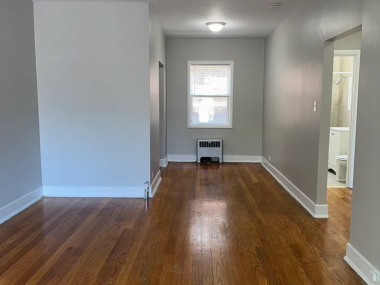 2001 W Lunt Ave #1 — Photo 8