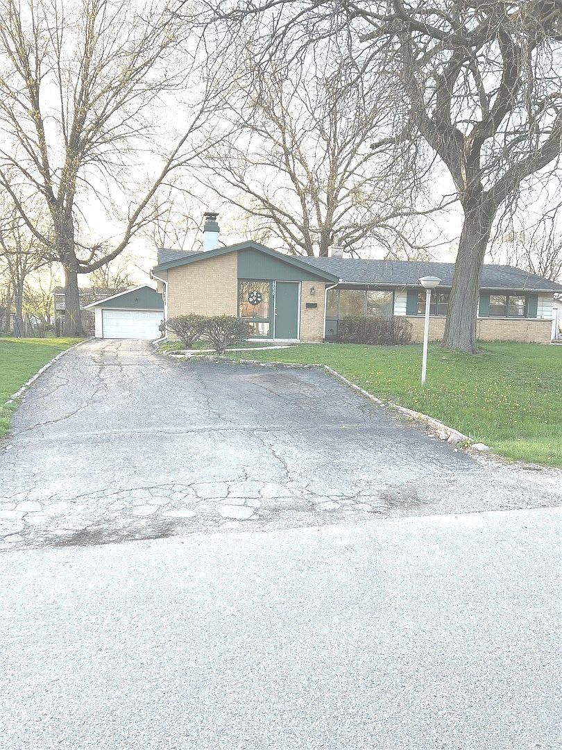 19030 Loretto Ln, Country Club Hills, IL 60478 Zillow