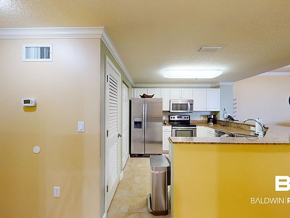 3rd image of 375 Beach Club Trl #A1402