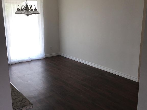 4th image of 27411 Villa Ave