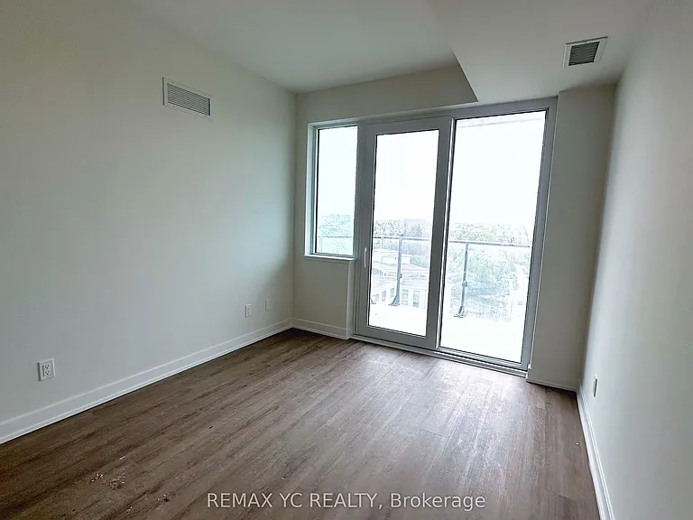 15 Ellerslie Ave #1005 — Photo 3