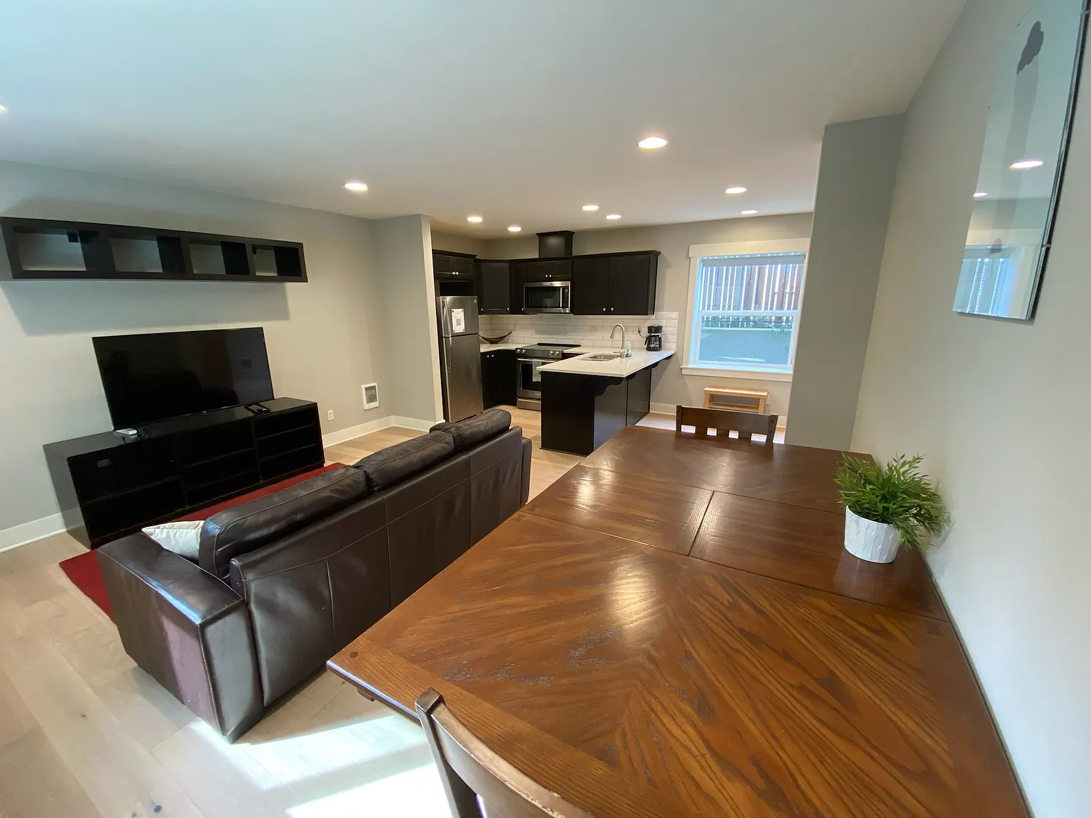 1 bed, 500 sqft, $1,495 — Photo 3