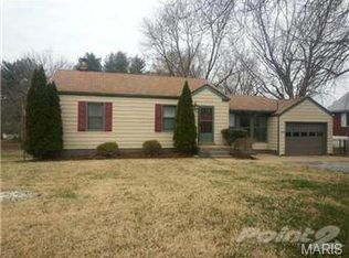 2779 Clager Rd, Saint Louis, MO 63125
