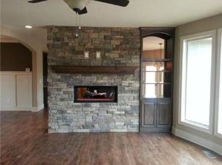 11111 Northridge Dr, Kansas City, KS 66109