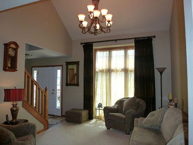 2nd image of 676 Hunting Creek Rd