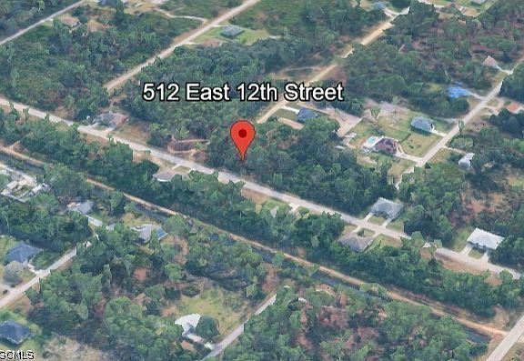 4th image of 512 E 12th St