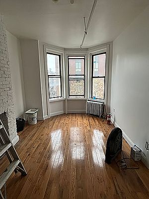 5th image of 381 Grove St #3D