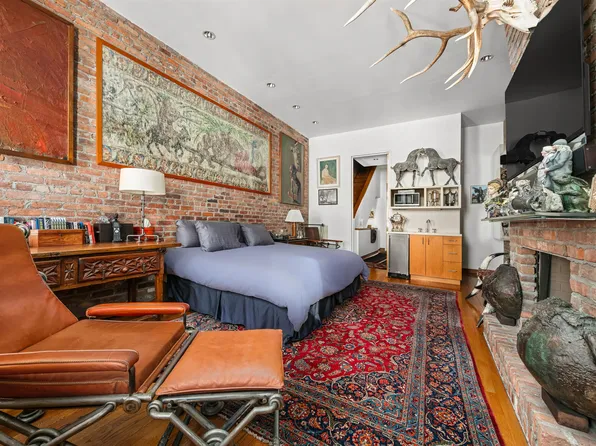 178 East 75th Street image 17 of 26