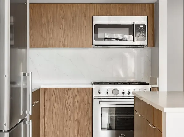 666 Greenwich Street 739 image 1 of 21
