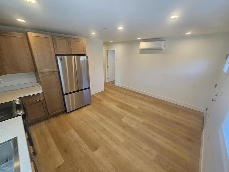961 Balboa St #2 — Photo 4