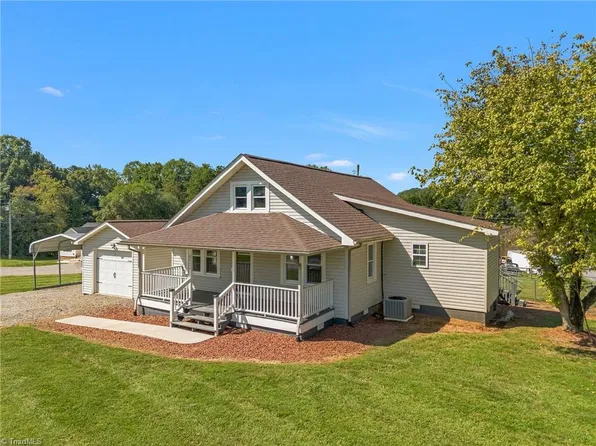 422 Green Acres Mill Rd, Millers Creek, NC 28651