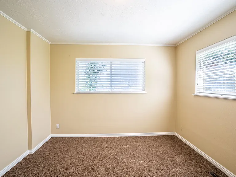 542 N 150 E — Photo 6