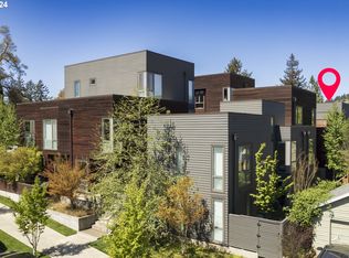 2035 SW Vermont St UNIT 10, Portland, OR 97219