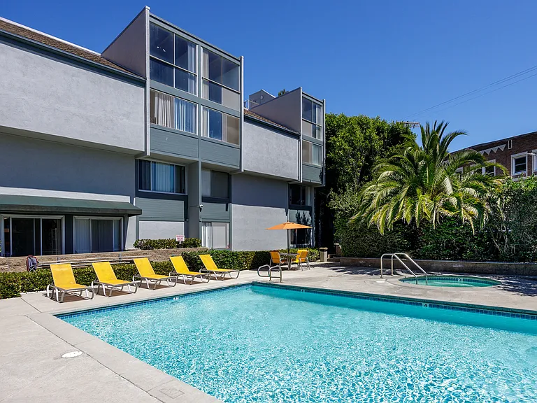 Windward Village Apartments — Photo 15