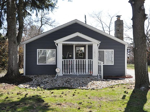 2nd image of 1477 Chesapeake Ave