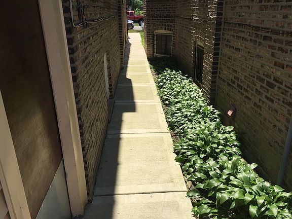 2nd image of 5832 W Superior St