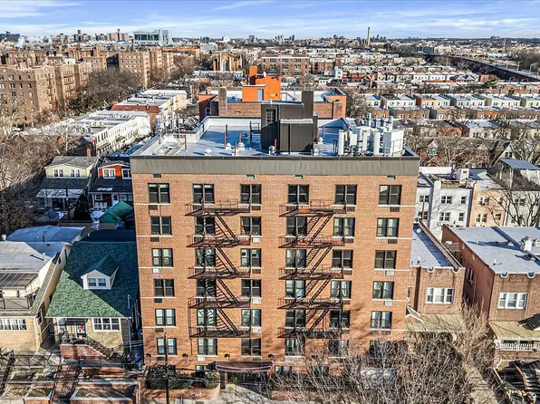 50-21 39th Pl APT 4H, Sunnyside, NY 11104