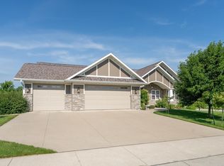 2105 Morningstar Ln, Oshkosh, WI 54904