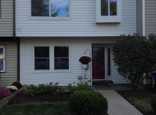 17414 Hoskinson Rd, Poolesville, MD 20837