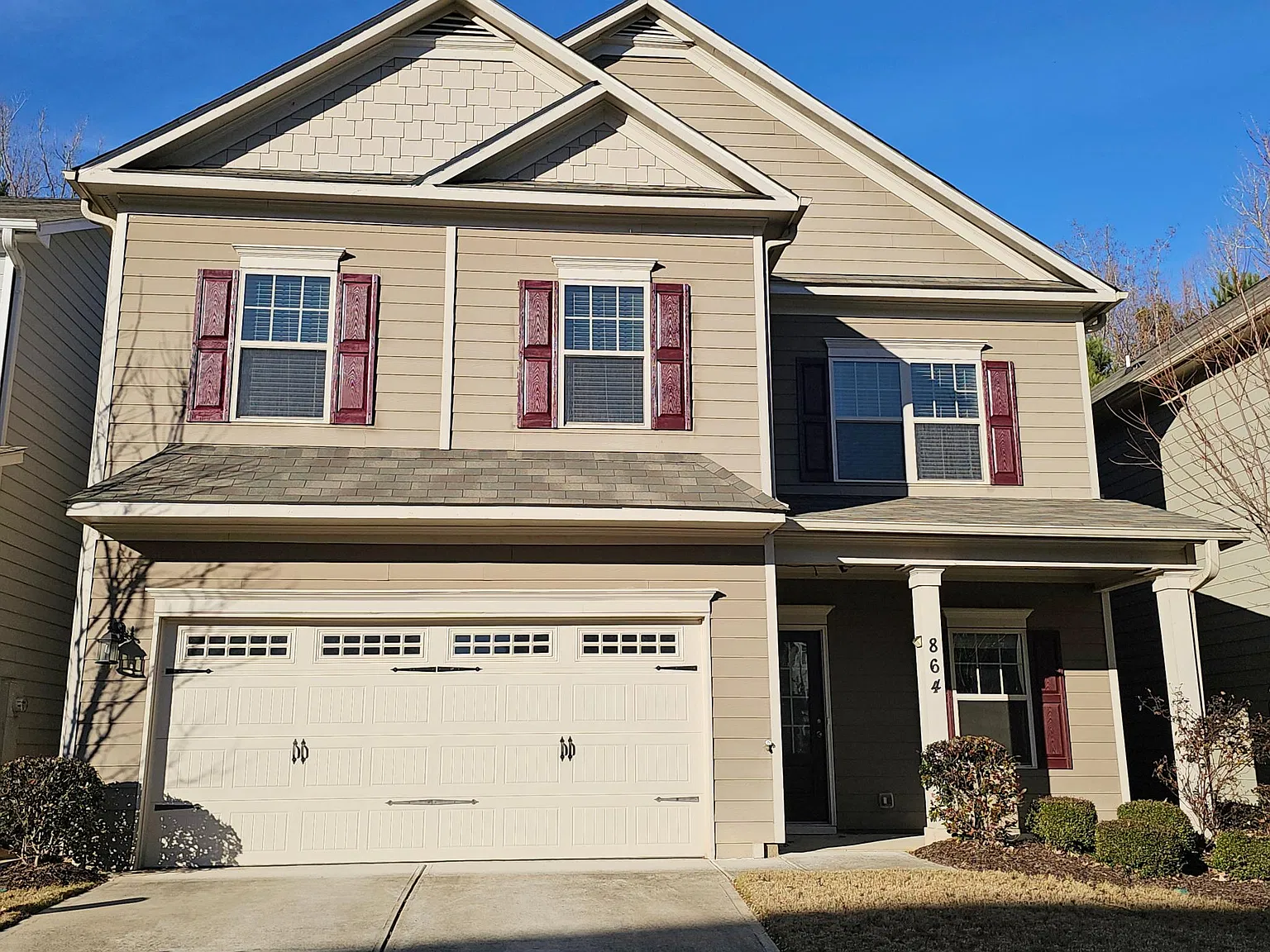4 bed, 2600 sqft, $2,400 — Photo 1