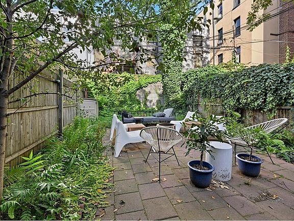 2nd image of 64A Jewel St #1R