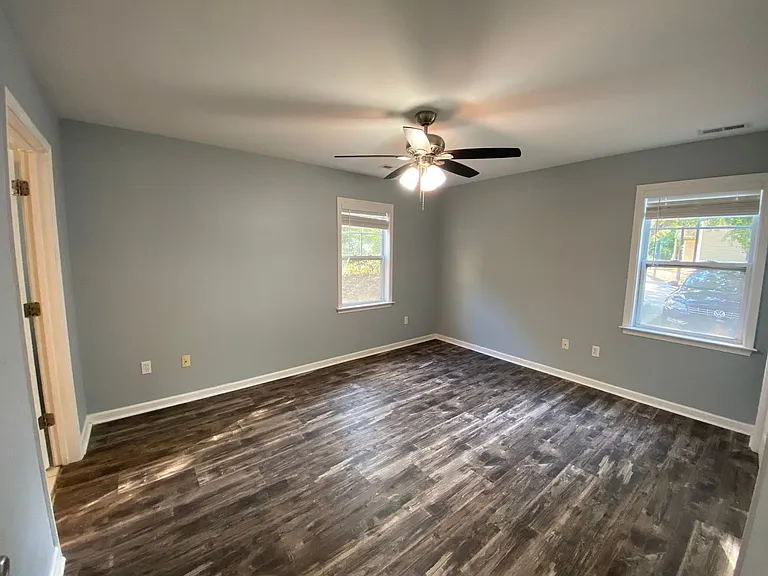 5132 Greenville Loop Rd #B — Photo 28