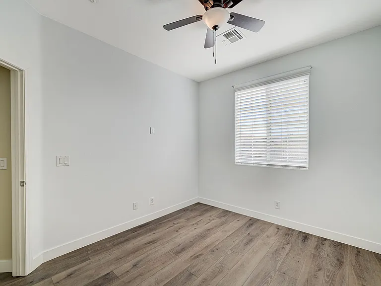 11490 Steponia Bay St — Photo 33