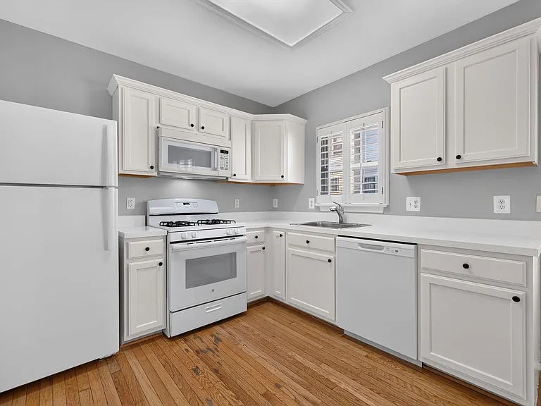 13504 Hamlet Square Ct #1 — Photo 6