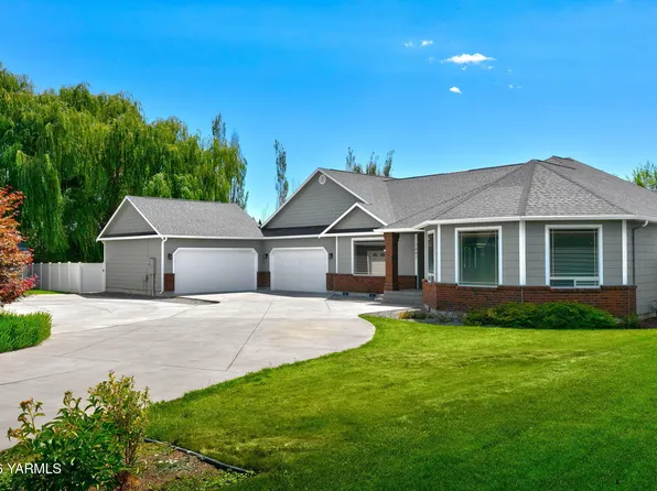 7802 Easy St, Yakima, WA 98908