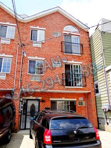 286 E 38th St, Brooklyn, NY, 11203