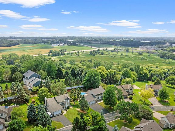 5th image of 1801 Valley Ridge Trl S