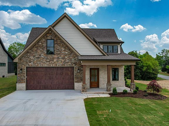 2nd image of 302 Kings Cove Ct NW