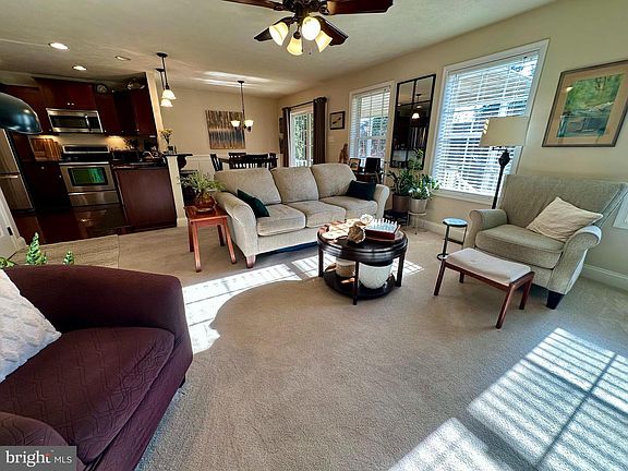 3rd image of 174 Brynwood Dr