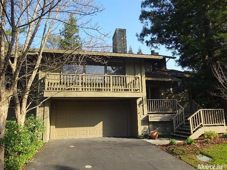 22 Quail Point Pl photo 1