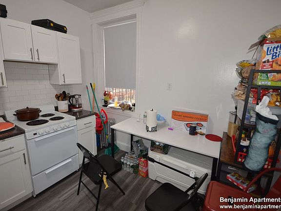 5th image of 1792 Commonwealth Ave #12A