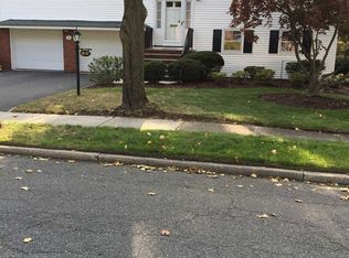 41-57 Rys Ter, Fair Lawn, NJ 07410