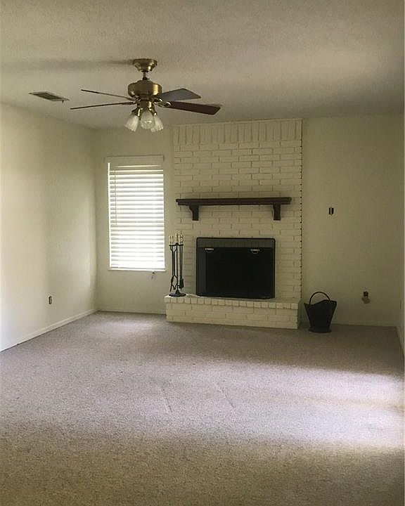 1st image of 653 Rock St