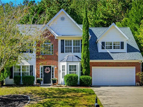 2113 Skylar Leigh Dr, Buford, GA 30518