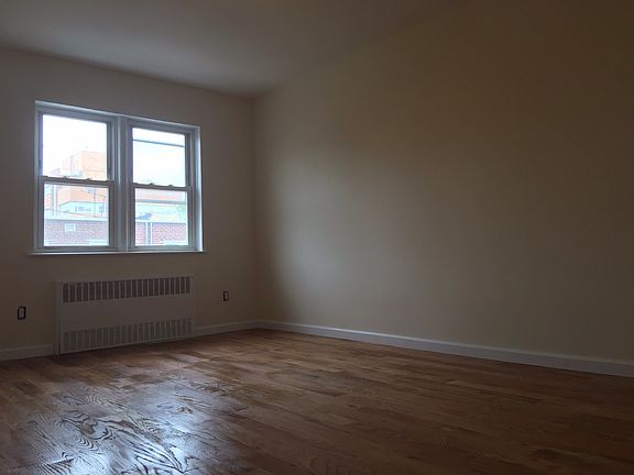 2nd image of 10549 Flatlands 1 St