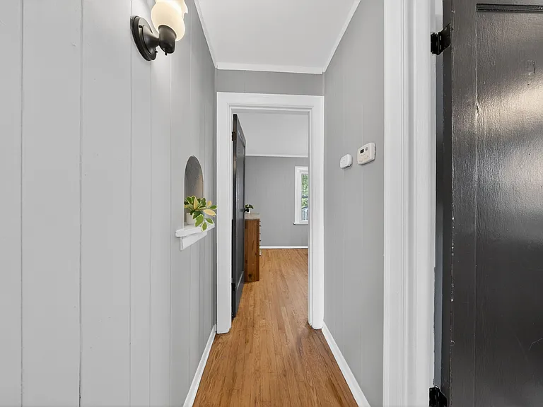 8821 Kendale Dr — Photo 24