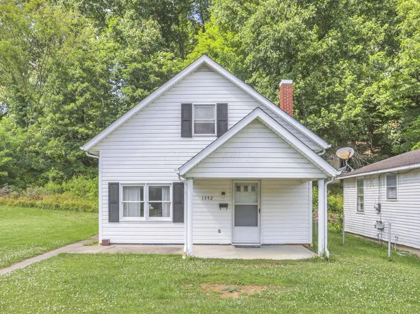 1392 4th St, Logan, OH 43138