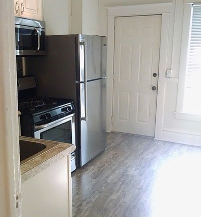 2nd image of 635 Adams St NE APT 3