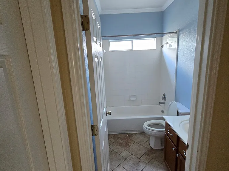 755 Eagles Gln — Photo 10
