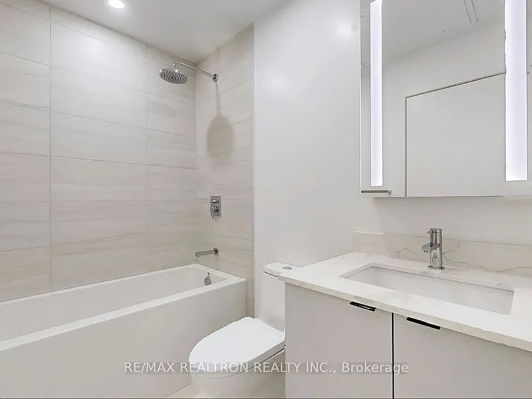 285 Dufferin St #401 — Photo 17