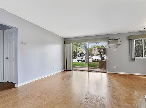 4th image of 5703 W 128th St #13