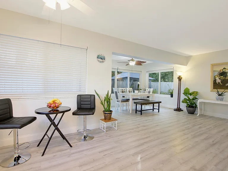 466 Tequesta Dr — Photo 14